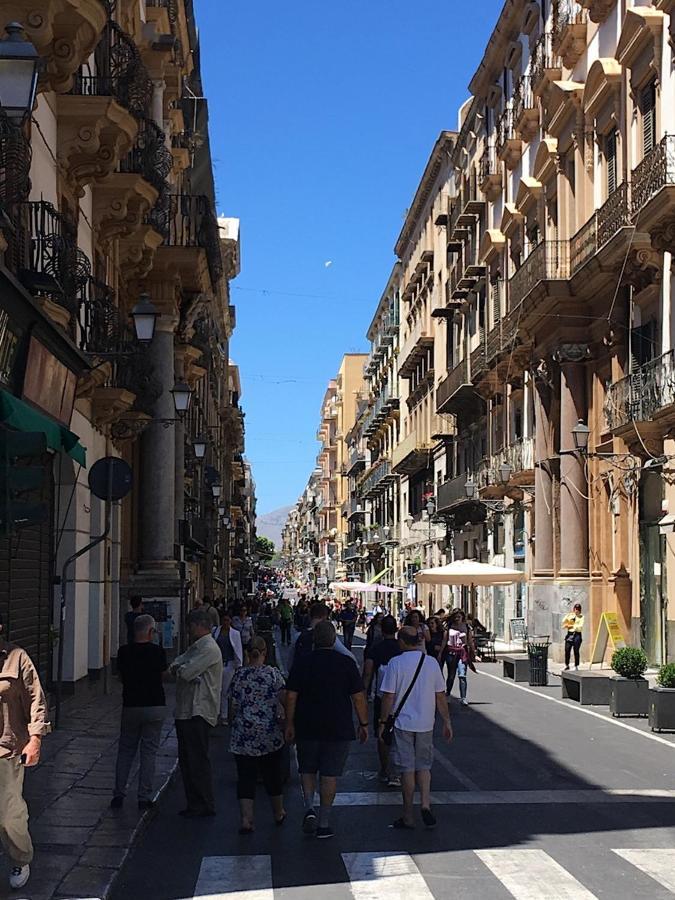 Casa Santa Sofia Lägenhet Palermo Exteriör bild